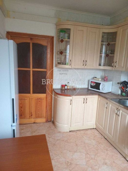 Продам 3 к п-т Червоної Калини 8  Троещина