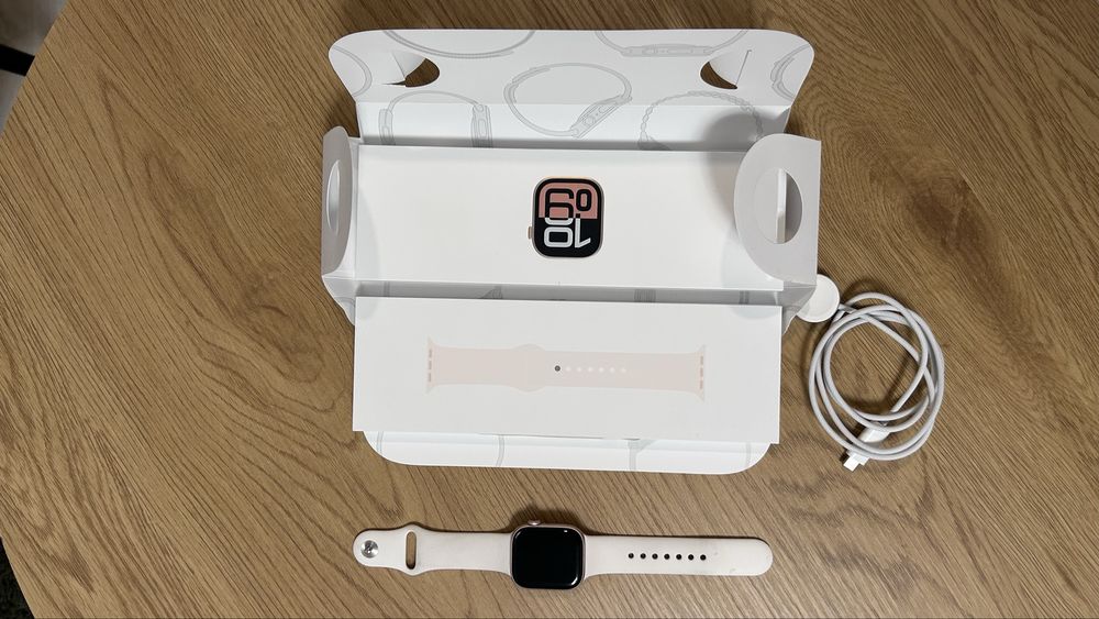 Apple watch 10 42 mm  Rose Gold