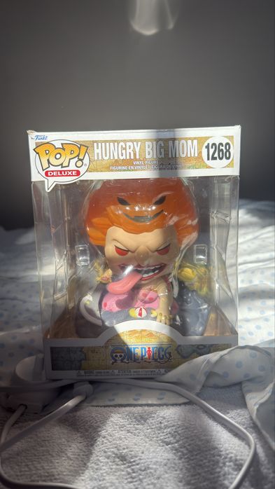 Pop big mom