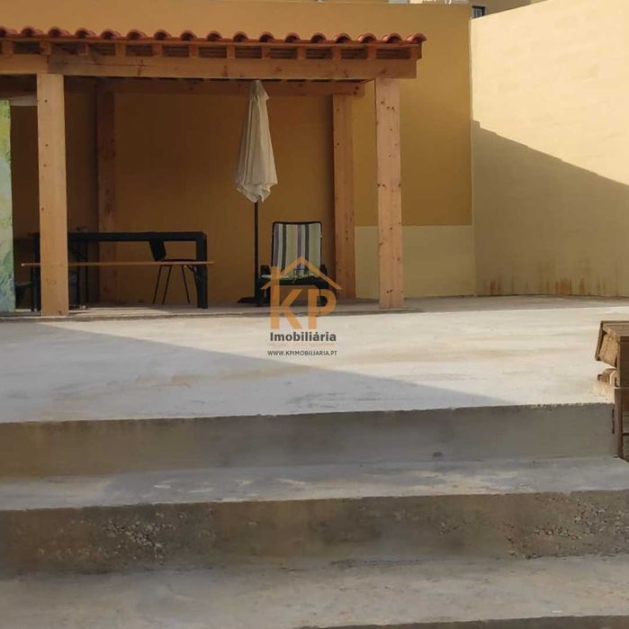 Espaço Comercial para converter em habitação de Sonho