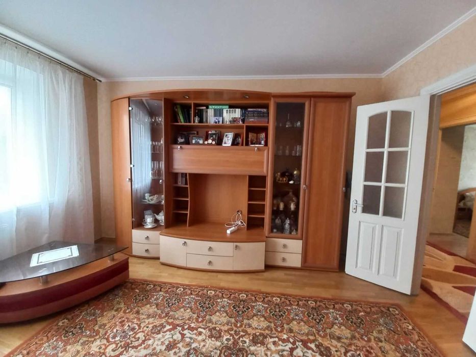 Продам 4-кім квартиру АВТОНОМНЕ ОПАЛЕННЯ. вул. Небожинського.