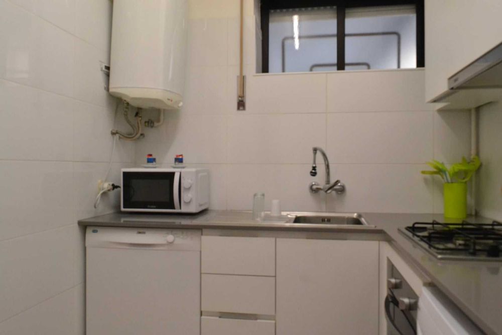 Apartamento T2 mobilado e equipado, com elevador