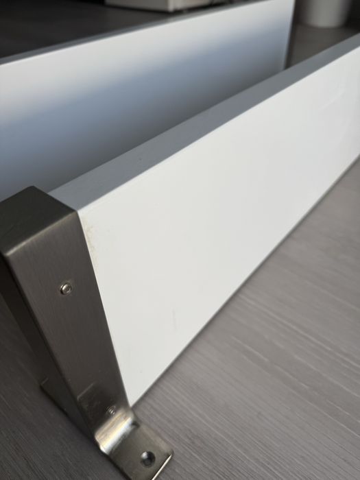 Prateleiras IKEA Brancas + Inox