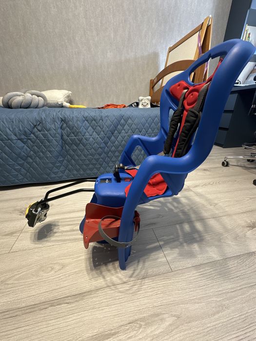 Дитяче крісло на велосипед