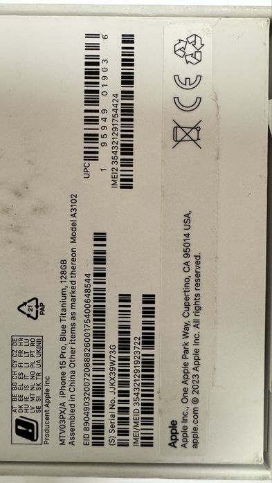 iPhone 15 pro / 128 GB, niebieski, bateria 88%, szkło + case