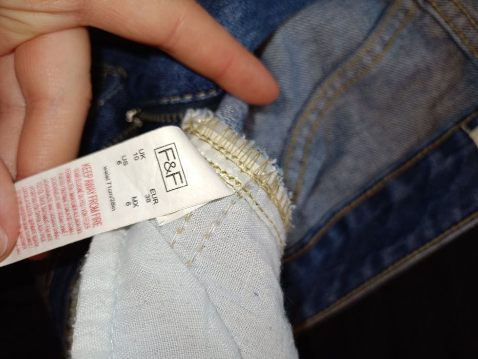 Dżinsowa mini spódniczka