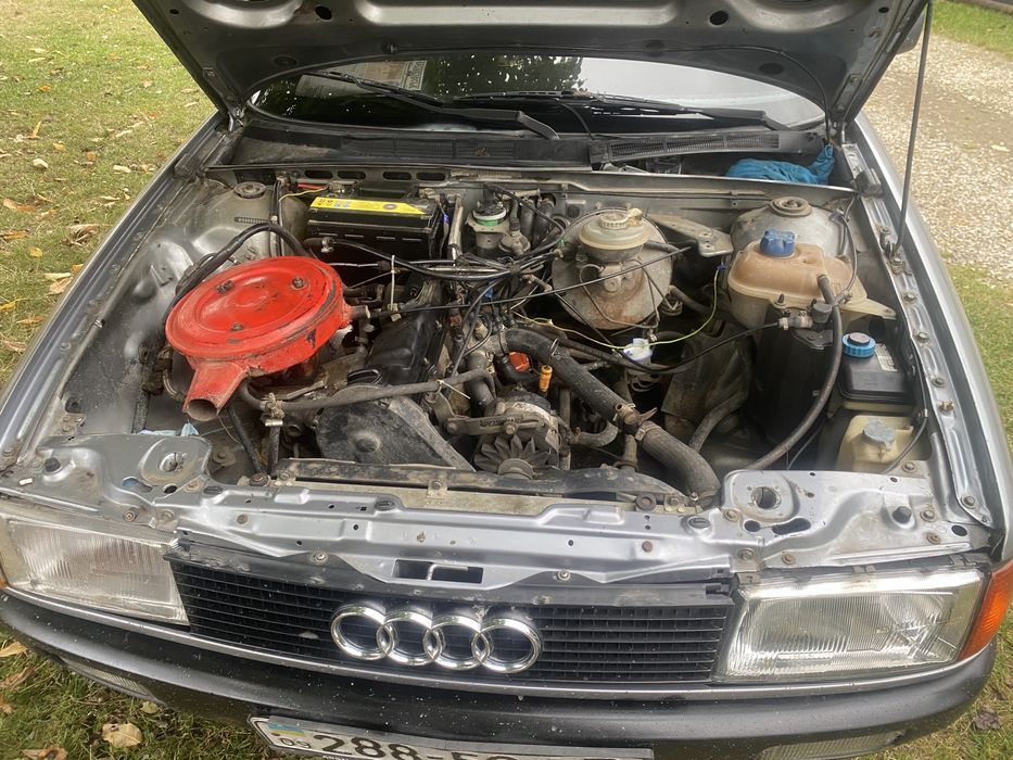 Продам Audi 80