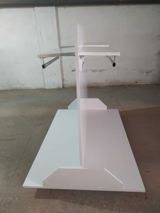 Móvel expositor (Loja)