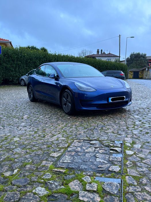 Tesla Model 3 Standard Range Plus (Facelift)