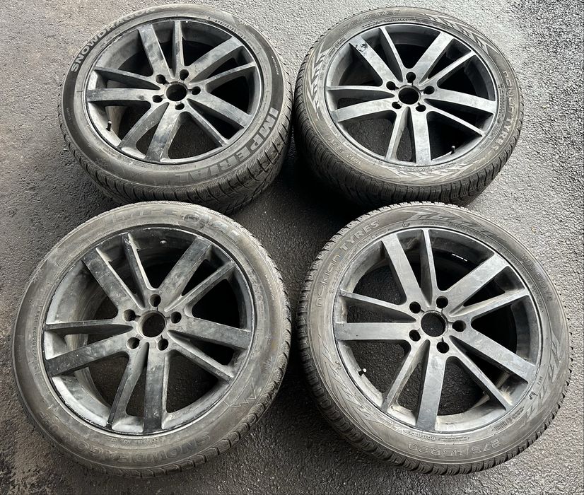 Колеса Audi 5x130 20 9J 275 45 20 комплект з шинами