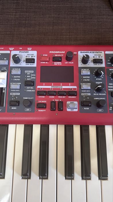 Teclado Nord Electro 6D