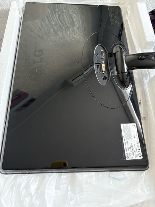 Продам монітор 21”5 LG