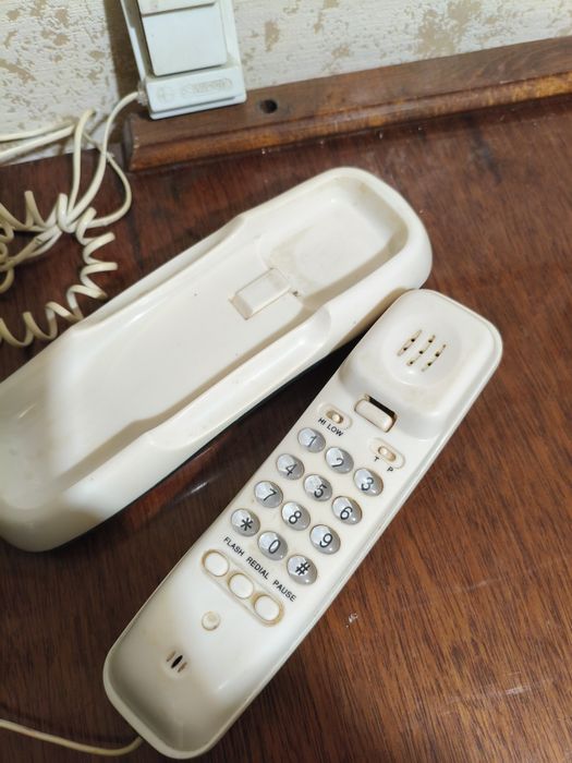 Телефон навесной стационарный Panaphone KX-T1888