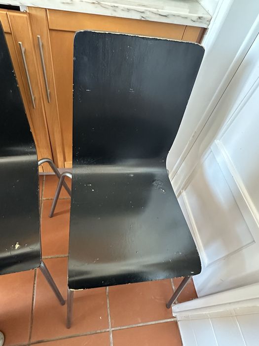 Cadeiras pretas, para sala/cozinha