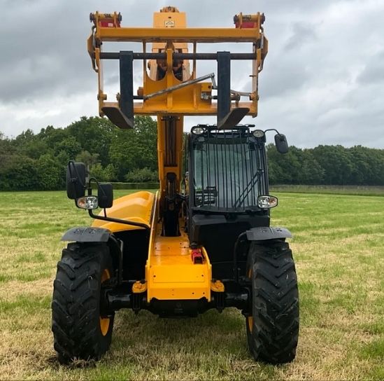 Ładowarka teleskopowa JCB 531-70