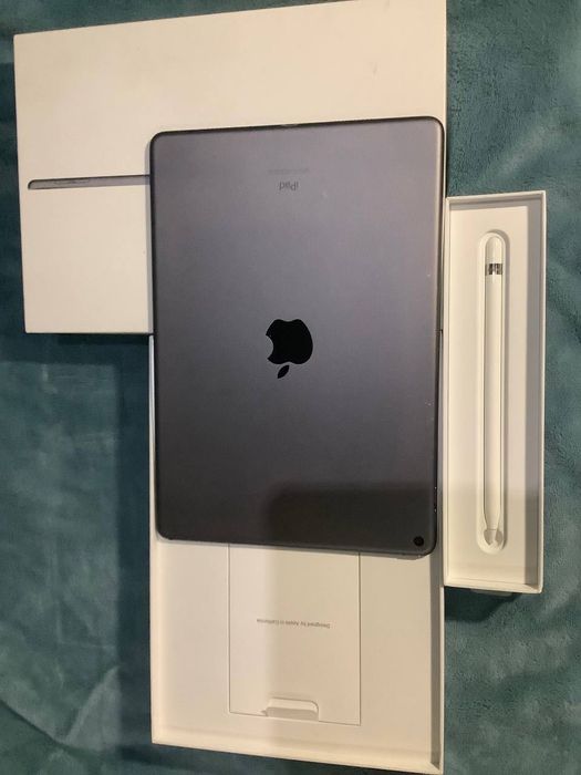 Планшет iPad Air 3 Space Gray, 64 Gb + стiлус Apple Pencil (1st Generation)