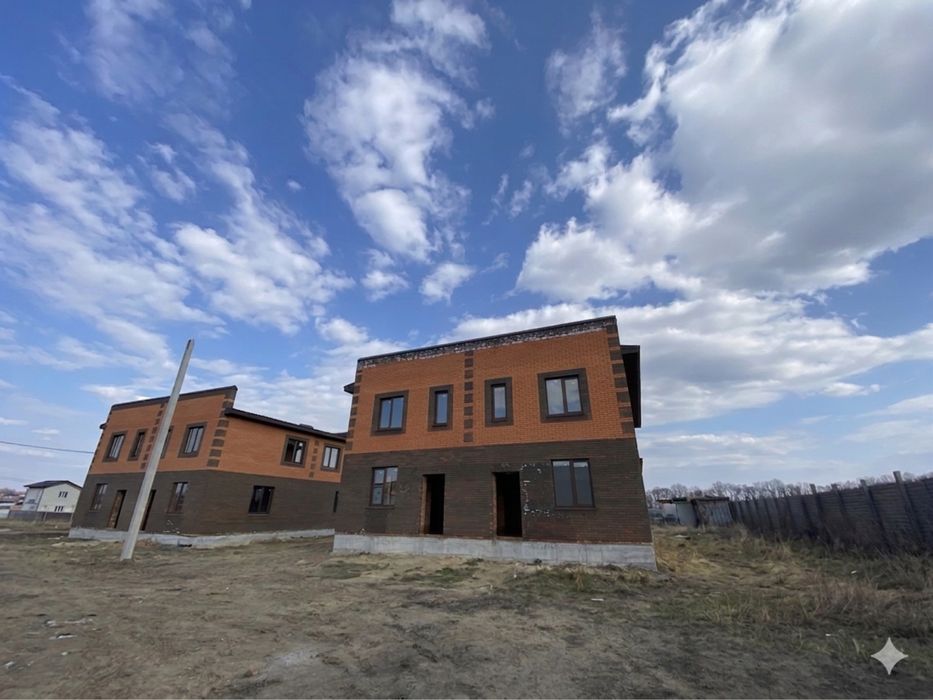 Продаж квадрадуплекса