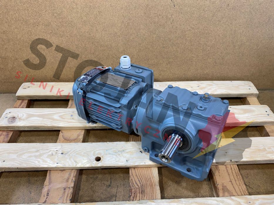 motoreduktor / przekładnia 0,37kW 78obr. 3fazowy SEW