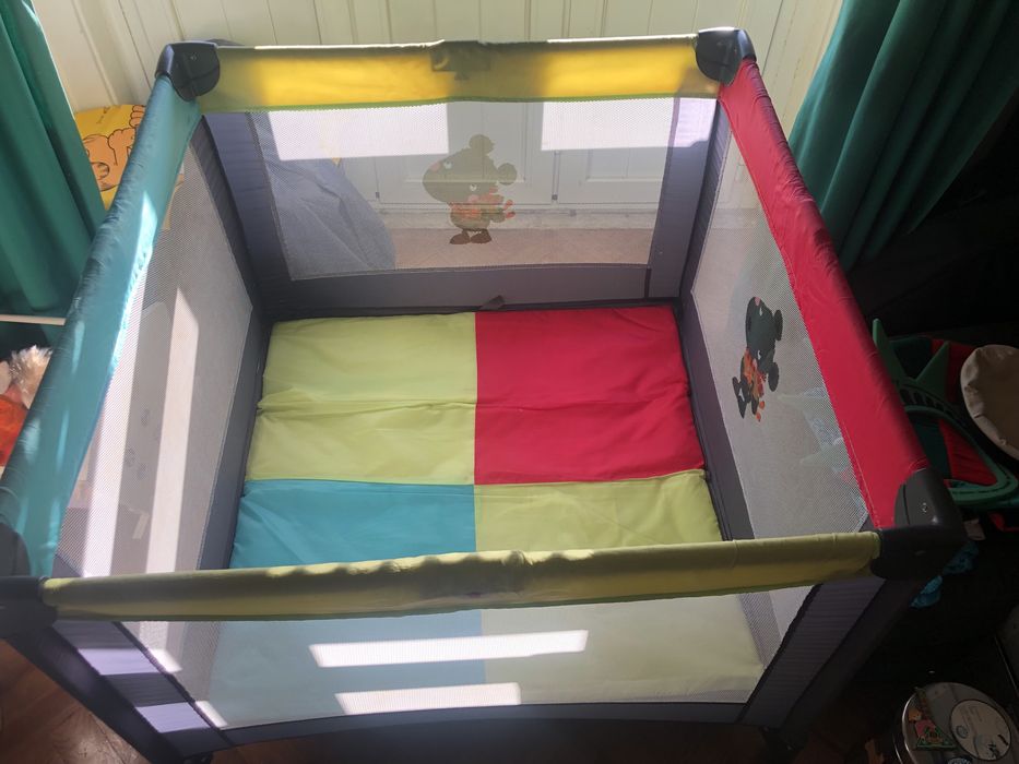 Parque / cama de viagem  96x96x77 cm