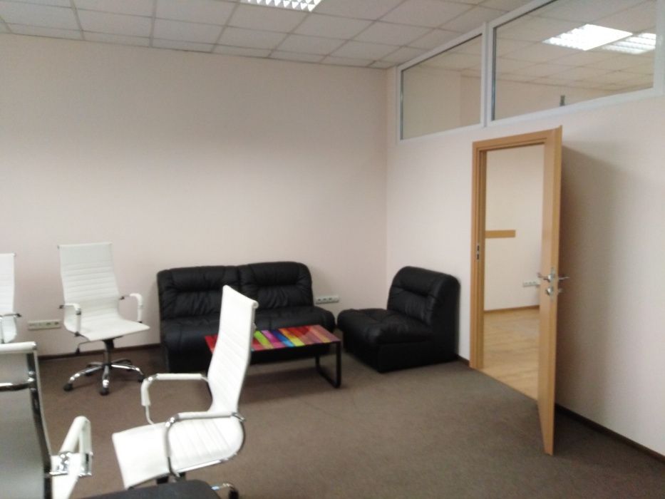 здам приміщення в БЦ 'Марин Плаза', Митна площа 1