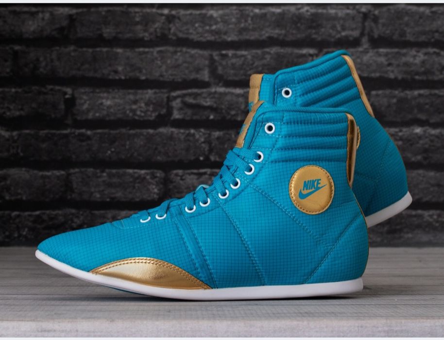 Buty sportowe damskie Nike Hijack