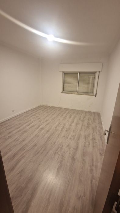 Optimo Apartamento Remodelado T1 no centro da baixa da banheira