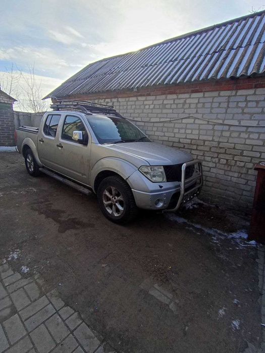 Продам автомобіль Nissan Navara D 40 diesel