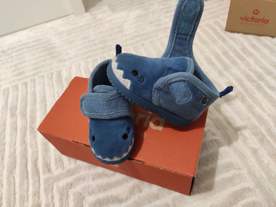 Pantufas Victoria - Tubarão l