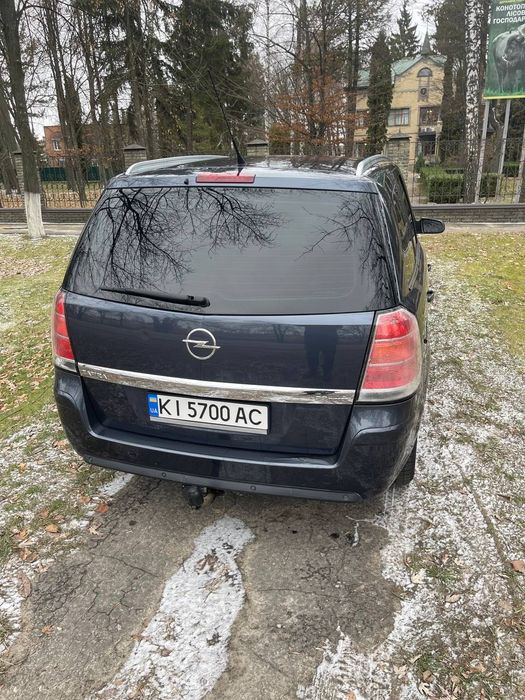 Продам Opel Zafira B