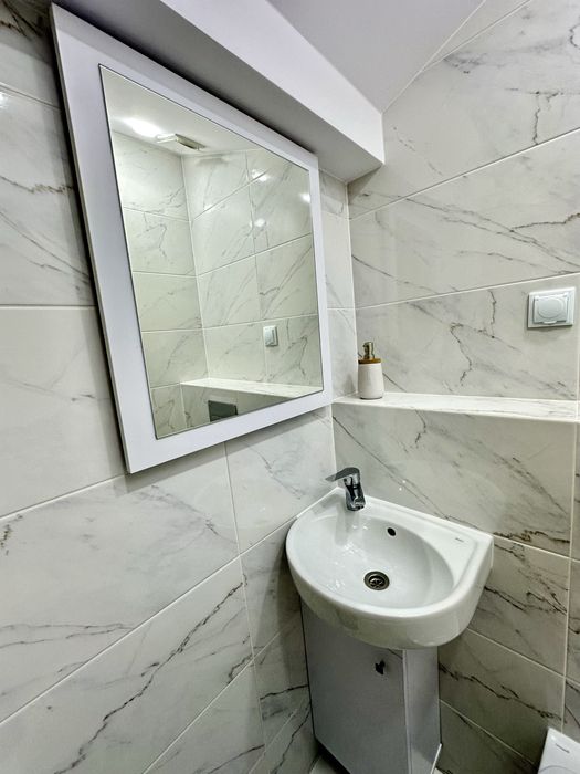 Місце у тримісному номері готелю | Центр Стрия/ хостел