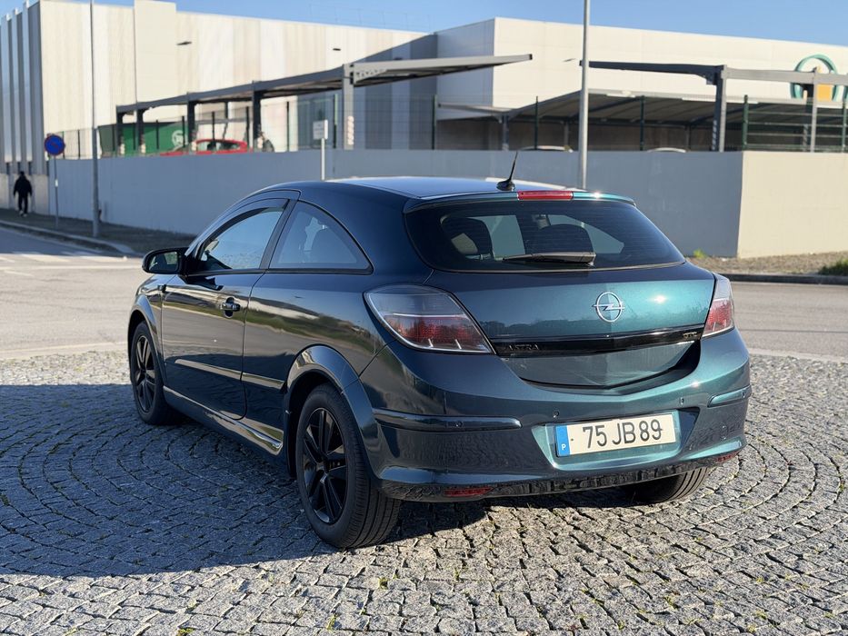 Opel astra gtc  1.7cdti