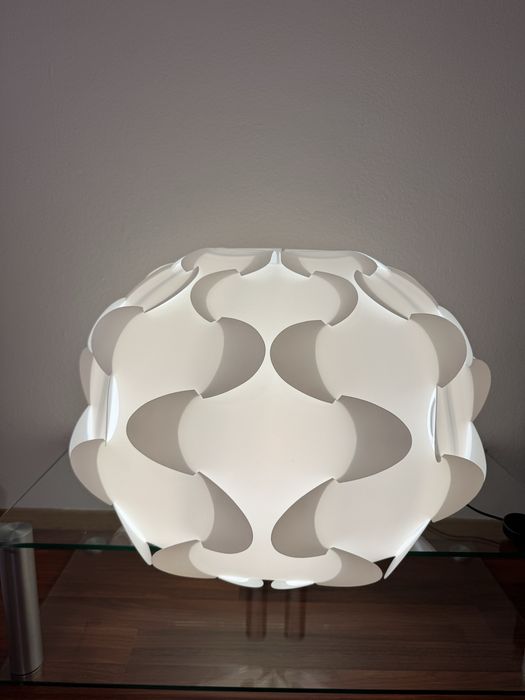 Лампа IKEA Puzzle білого кольору діаметр 65см люстра торшер світильник