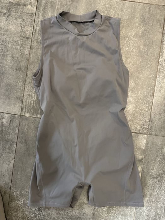 Спортивний ромпер сірий