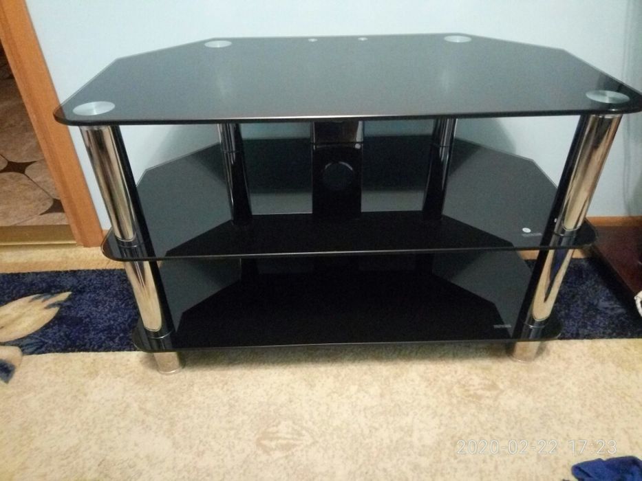Столик під телевізор