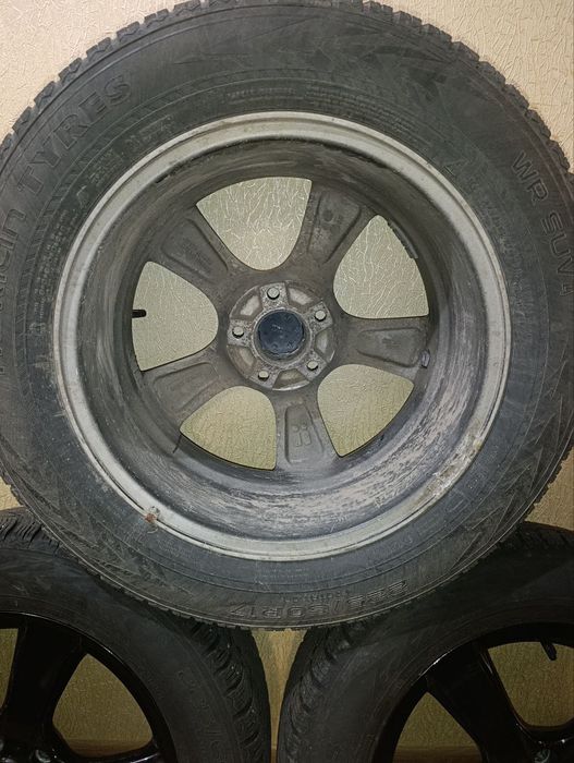 Продам 4 колеса на зимовій гумі