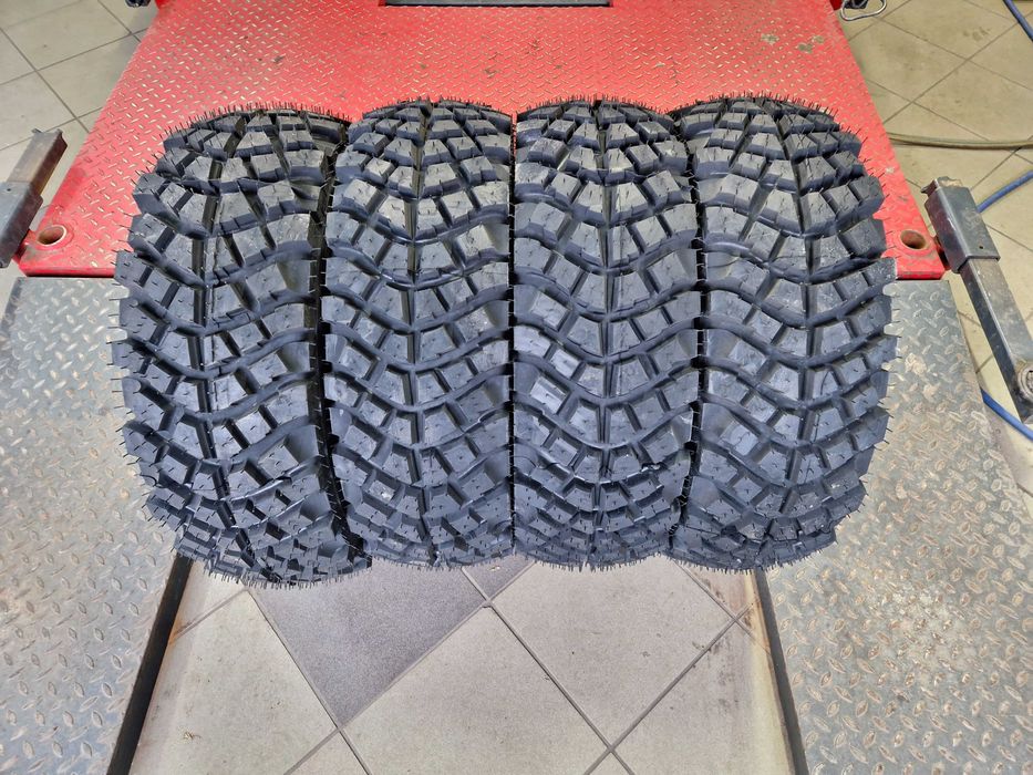 Opony terenowe 225/70R15 Ranger Grip 24r