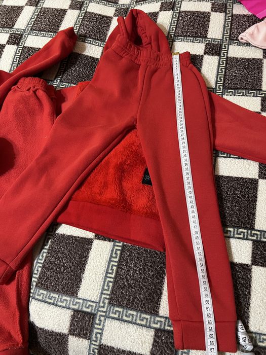 Теплі речі на дівчинку