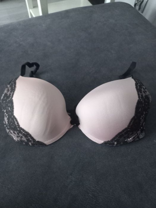 Biustonosz H&M rozmiar 75 C