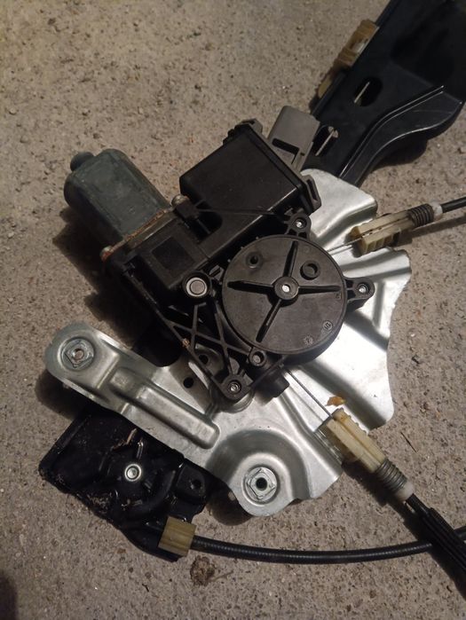 Elevador vidro c/envio frente condutor esquerda astra j