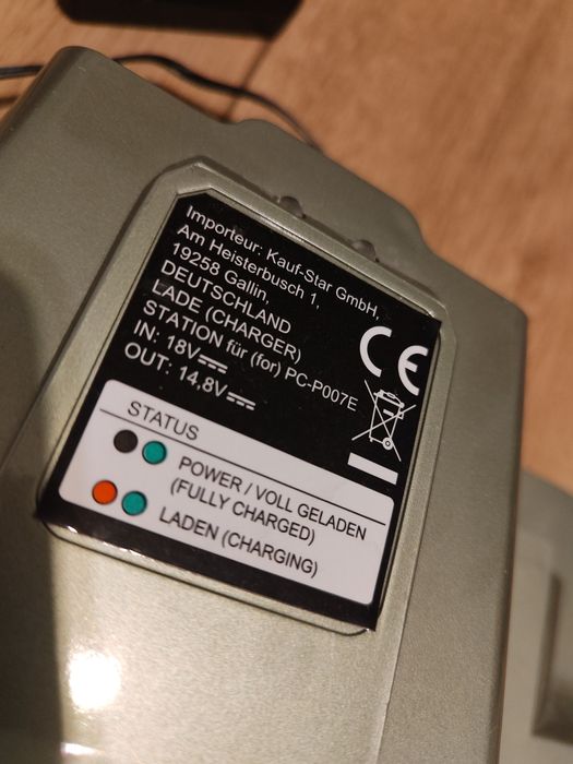 Odkurzacz pionowy bezworkowy clean Max ładowarka zasilacz bateria