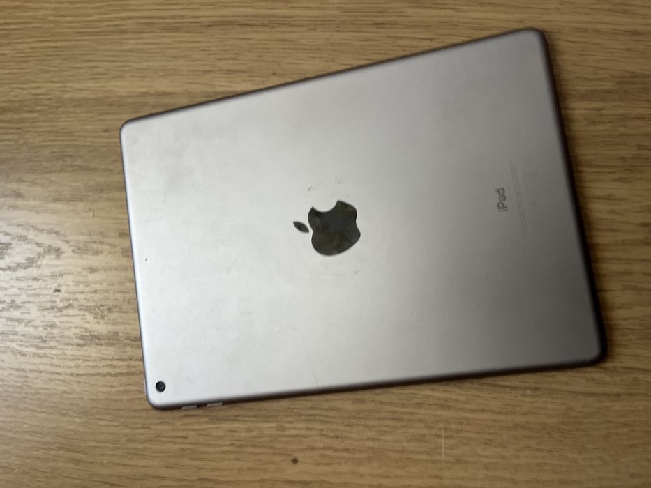 IPad A1822 (Quinta Geração)