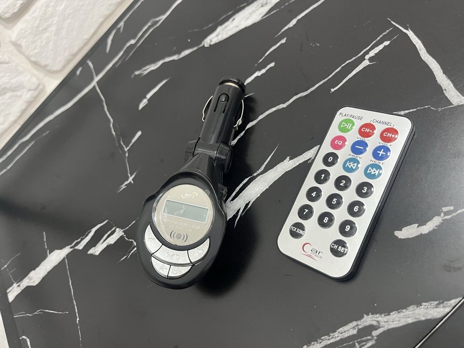 TRANSMITER FM odtwarzacz muzyki z karty, radia do zapalniczki samochód