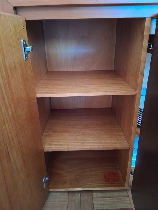 Conjunto completo sala de jantar – Mesa + 6 cadeiras + Aparador