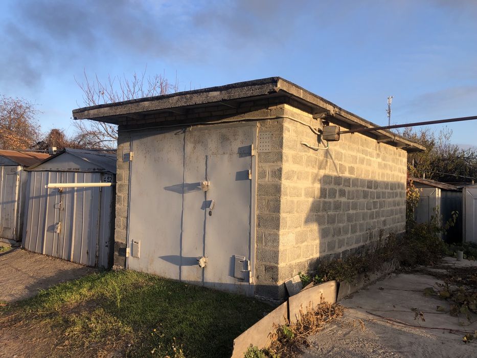 Продам гараж  АК «Сірена»