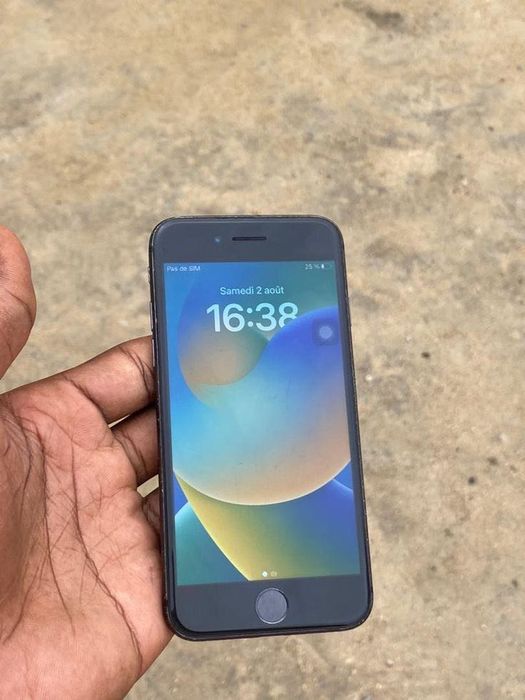 iPhone 8n normal seminovo