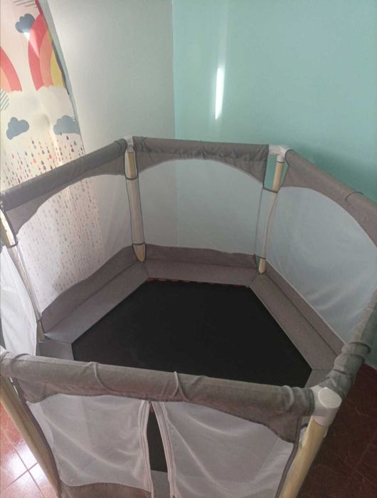Trampolim para criança