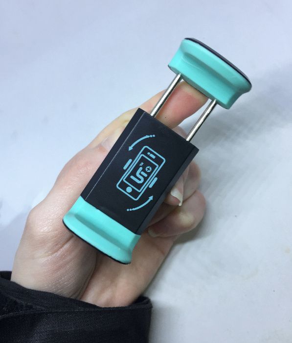 Suporte universal 360º de Smartphone/Telemóvel para Carro