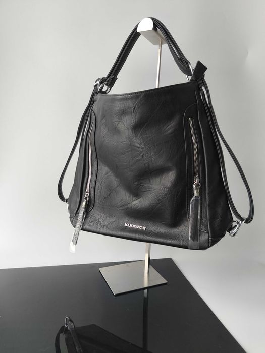 Czarna torebka z funkcją plecaka Marco Contti mieści A4