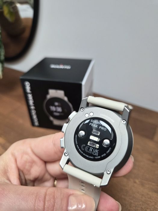 Zegarek suunto 9 peak pro sand beżowy