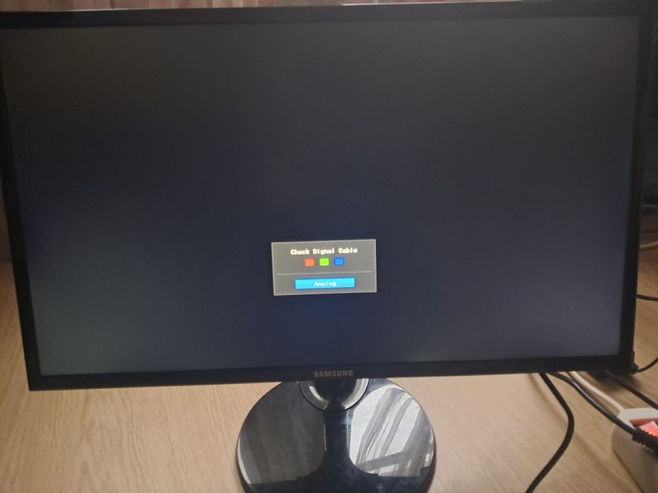 Монитор Samsung SF350 23.5"